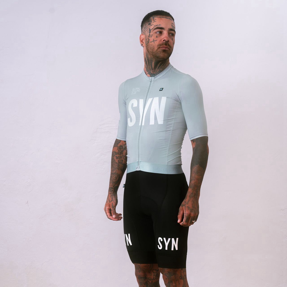 실버 그레이 반팔 사이클링 저지 및 턱받이 반바지 남성 - Cycling Commuter Trousers 리뷰 및 가격